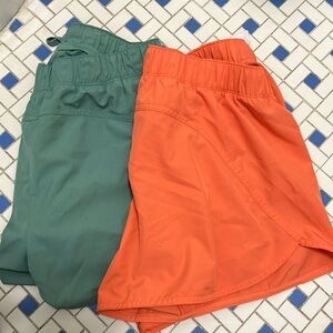 2 pairs. Size Women’s Old Navy Active Quick Dry shorts.